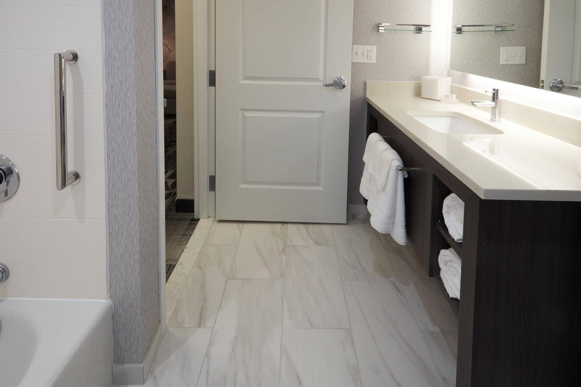 Residence Inn Richmond Midtown/Glenside Dumbarton Экстерьер фото